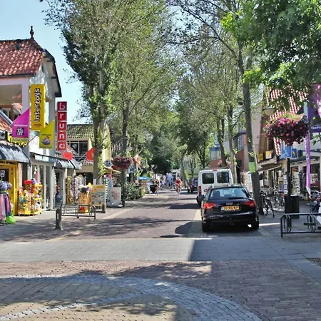 Hotelhuisje #f * Warmenhuizen
