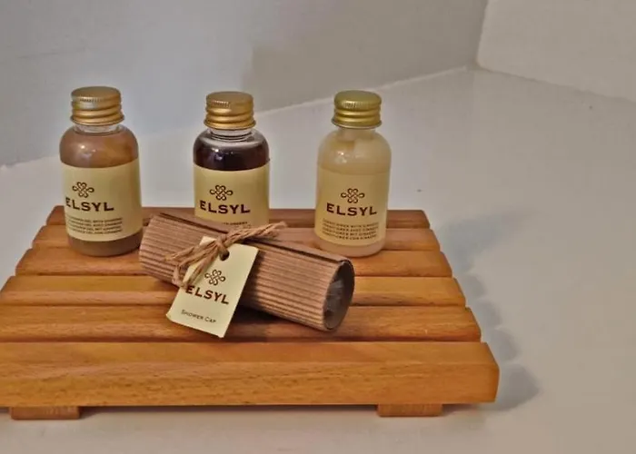 Hotelhuisje #f Warmenhuizen