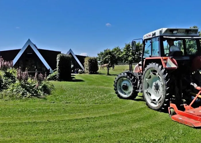 Hotelhuisje #f Warmenhuizen