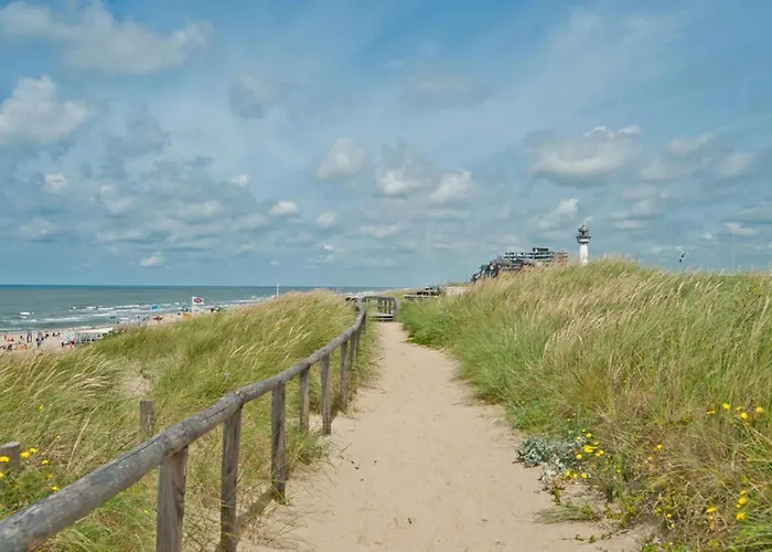 Hotelhuisje #f Hébergement de vacances Warmenhuizen