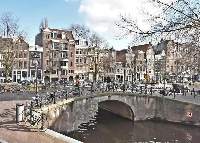 Hotelhuisje #f Vakantiehuis *