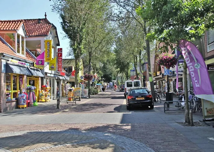 Hotelhuisje #f * Warmenhuizen