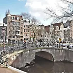 Hotelhuisje #f Hébergement de vacances *