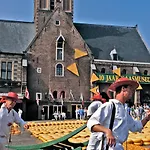 Hotelhuisje #f * Warmenhuizen