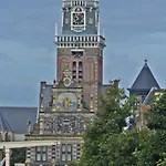 Hotelhuisje #f * Warmenhuizen