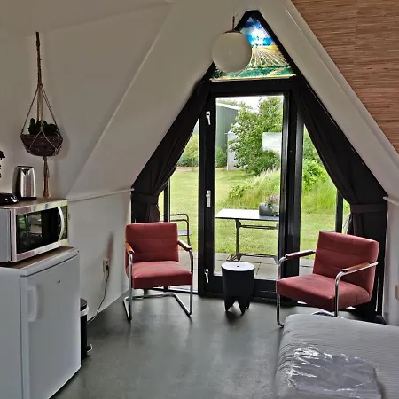 Nyaraló Hotelhuisje #f Warmenhuizen